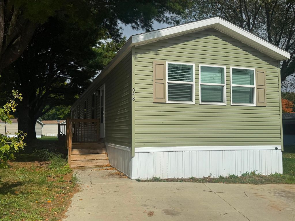 Image 1 of property listing at 648 Park Street, Amery, WI 54001