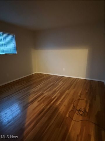 195 Surrey Lane, Canfield, OH 44406