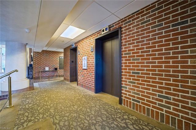 215 Brooke Ave Apt 311, Norfolk, VA 23510
