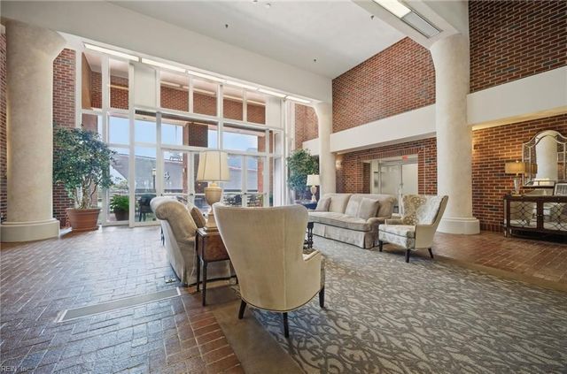215 Brooke Ave Apt 311, Norfolk, VA 23510