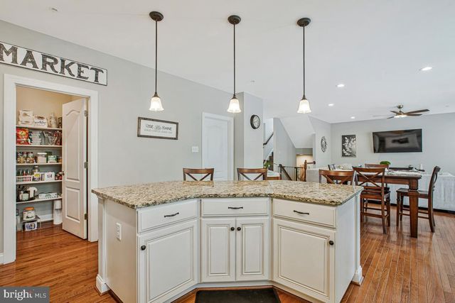 812 PHYLLIS ST, Odenton, MD 21113