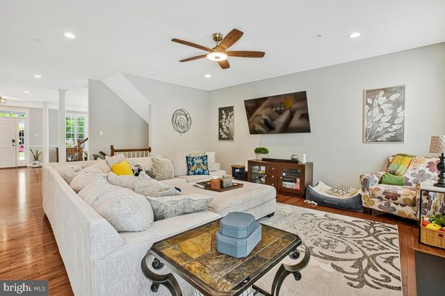 812 PHYLLIS ST, Odenton, MD 21113