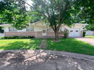 936 Pine Street, Miami, OK 74354