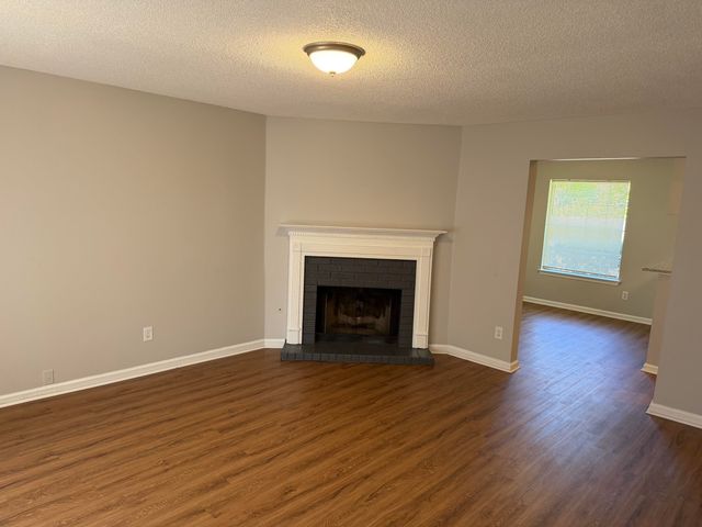1841 W BLACK BEAR CIR, Memphis, TN 38016