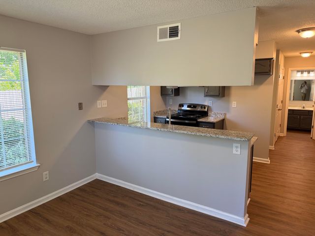 1841 W BLACK BEAR CIR, Memphis, TN 38016