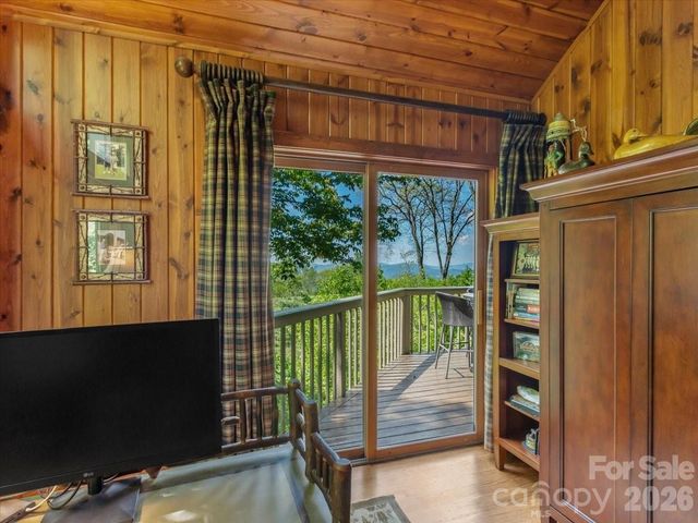 121 Ivy Ridge Road, Burnsville, NC 28714