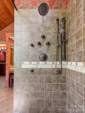 121 Ivy Ridge Road, Burnsville, NC 28714