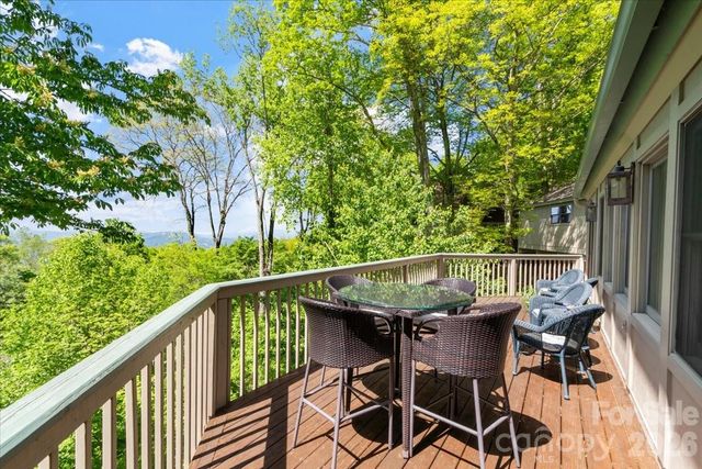 121 Ivy Ridge Road, Burnsville, NC 28714