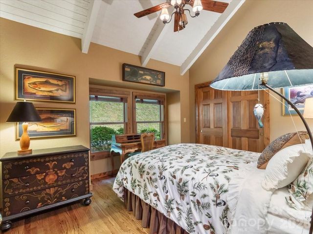 121 Ivy Ridge Road, Burnsville, NC 28714