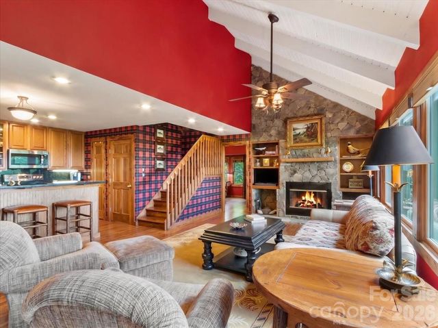 121 Ivy Ridge Road, Burnsville, NC 28714