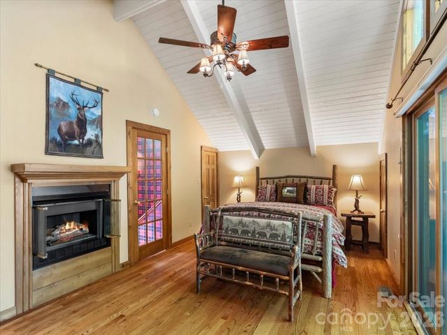 121 Ivy Ridge Road, Burnsville, NC 28714