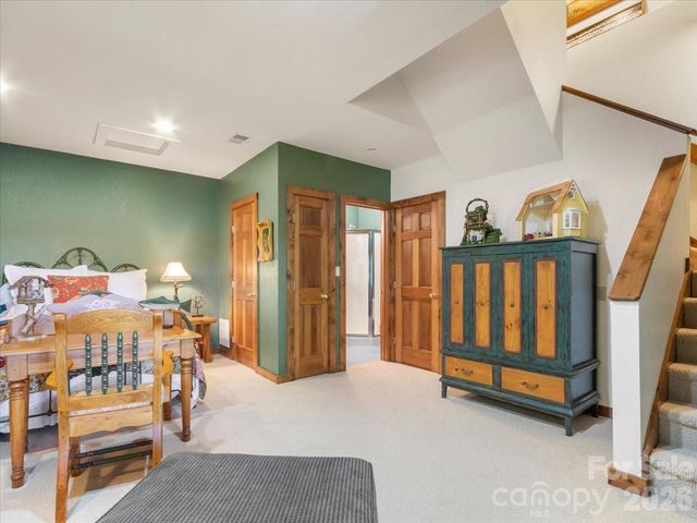 121 Ivy Ridge Road, Burnsville, NC 28714
