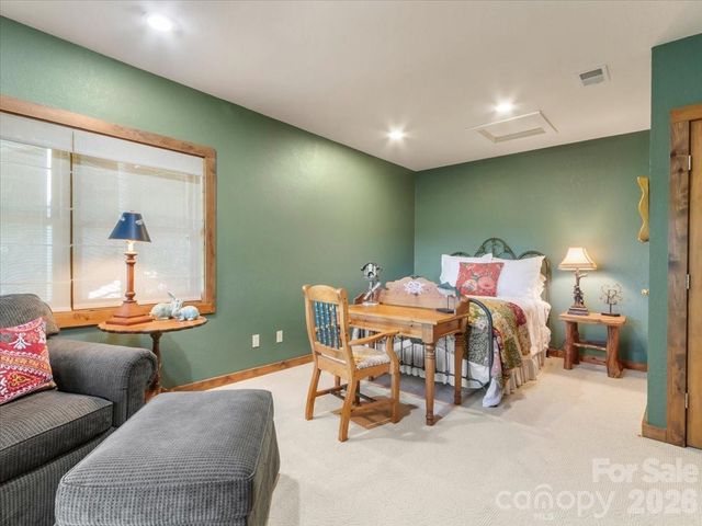 121 Ivy Ridge Road, Burnsville, NC 28714