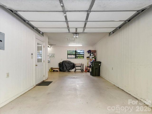 121 Ivy Ridge Road, Burnsville, NC 28714