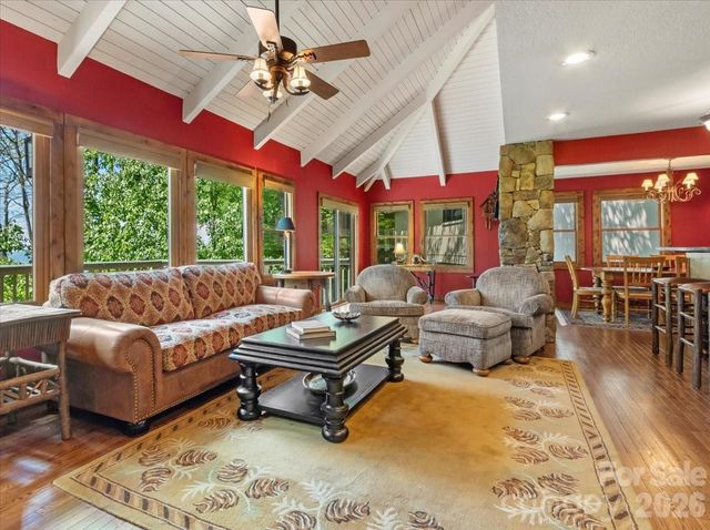 121 Ivy Ridge Road, Burnsville, NC 28714