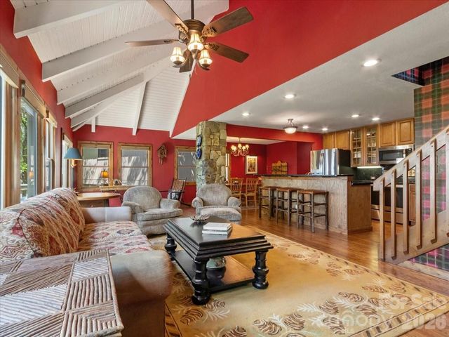 121 Ivy Ridge Road, Burnsville, NC 28714
