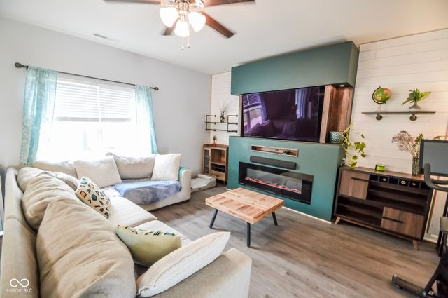 1818 James Run Way, Indianapolis, IN 46239
