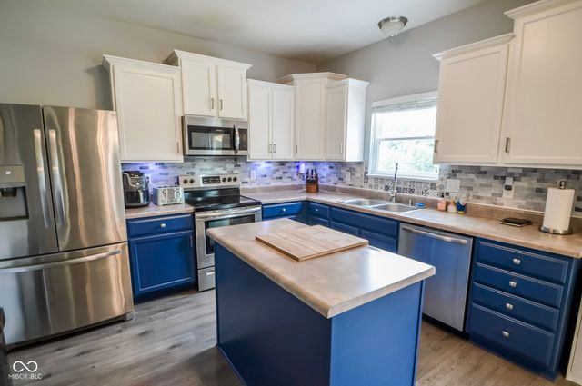1818 James Run Way, Indianapolis, IN 46239