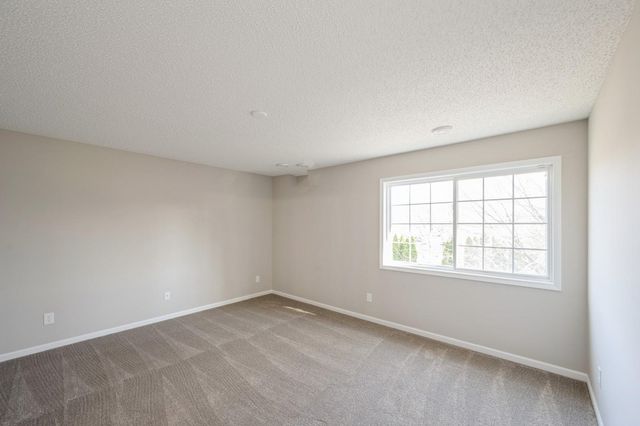 7615 Elm Grove Avenue 612, New Hope, MN 55428