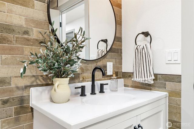 6714 161st Street NW, Stanwood, WA 98292