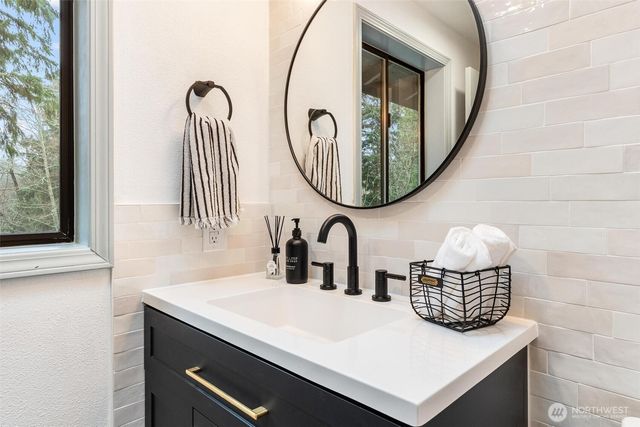 6714 161st Street NW, Stanwood, WA 98292