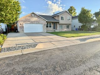 949 W 4100 S, Riverdale, UT 84405