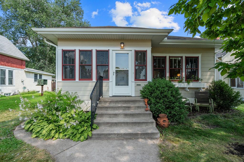4343 10th Avenue S, Minneapolis, MN 55407