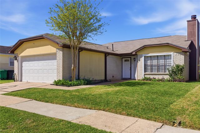 7410 Campeachy Lane, Houston, TX 77083