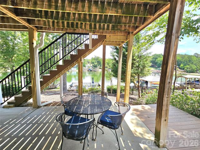 3526 Pinehaven Drive, New London, NC 28127