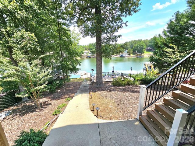 3526 Pinehaven Drive, New London, NC 28127