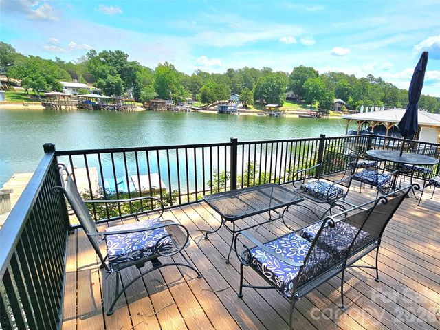 3526 Pinehaven Drive, New London, NC 28127