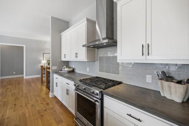 4152 Hummingbird Court N, Lake Elmo, MN 55042