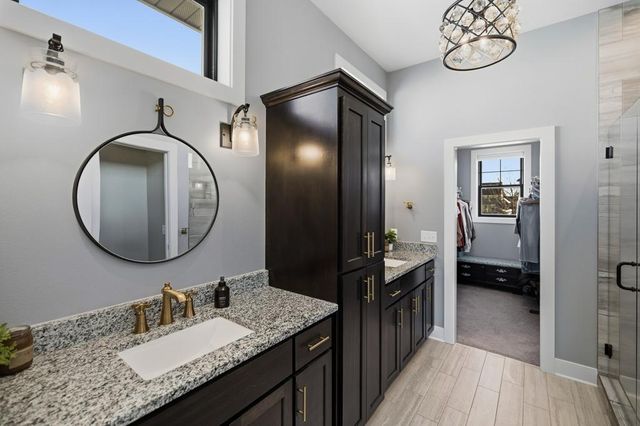 4152 Hummingbird Court N, Lake Elmo, MN 55042