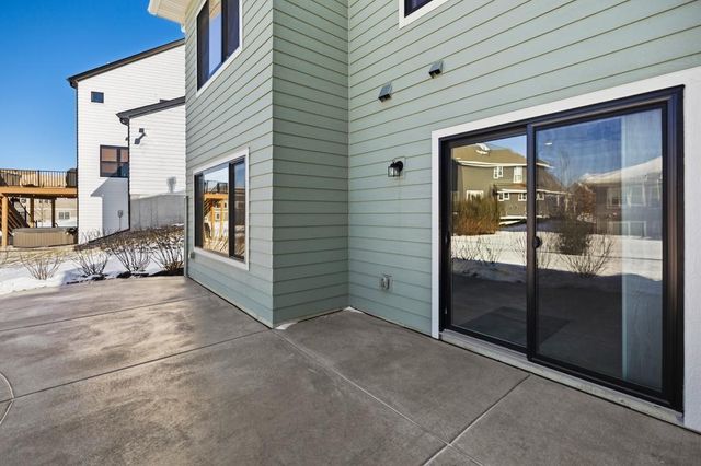 4152 Hummingbird Court N, Lake Elmo, MN 55042