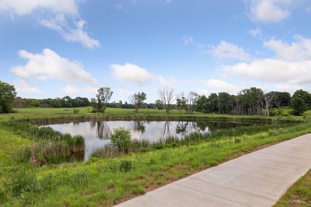 4152 Hummingbird Court N, Lake Elmo, MN 55042