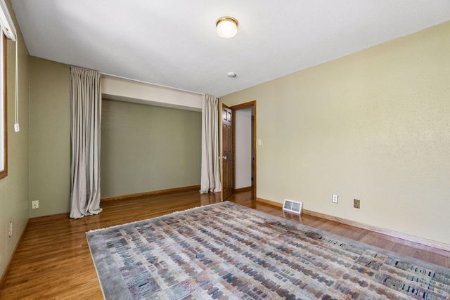 7329 W Franklin Avenue, Saint Louis Park, MN 55426