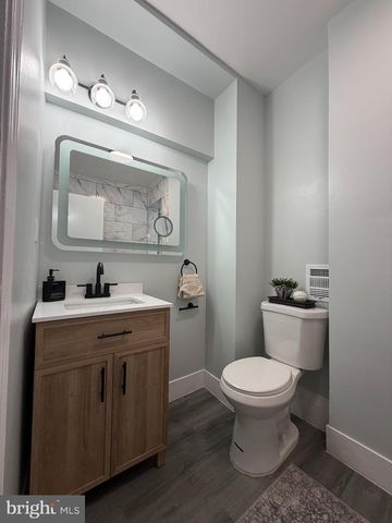 5229 HAZEL AVE, Philadelphia, PA 19143