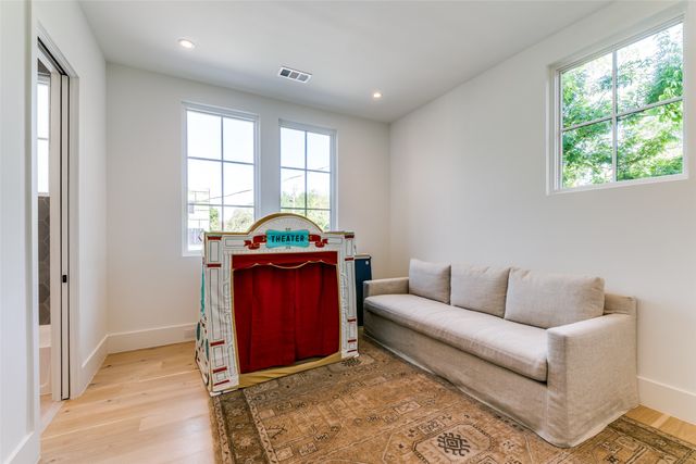 4007 Hawthorne Avenue, Dallas, TX 75219