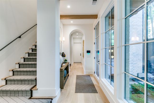 4007 Hawthorne Avenue, Dallas, TX 75219