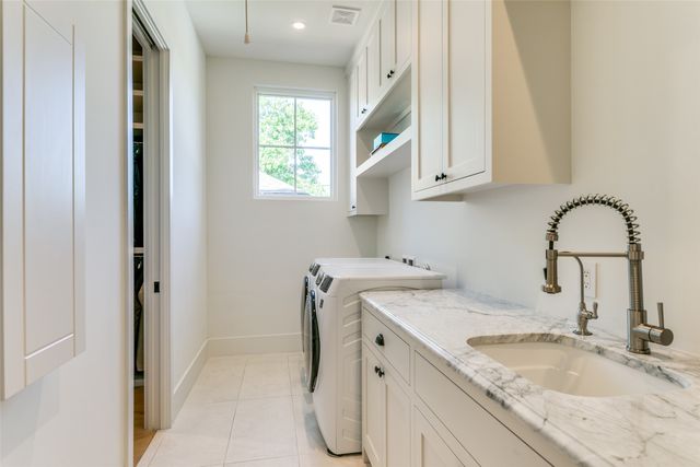 4007 Hawthorne Avenue, Dallas, TX 75219