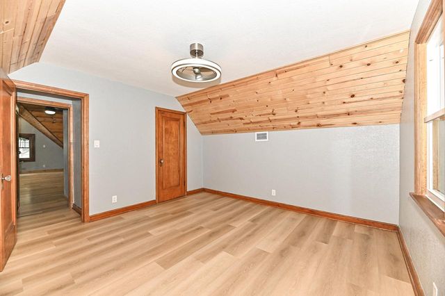 1642 S 52nd STREET, West Milwaukee, WI 53214