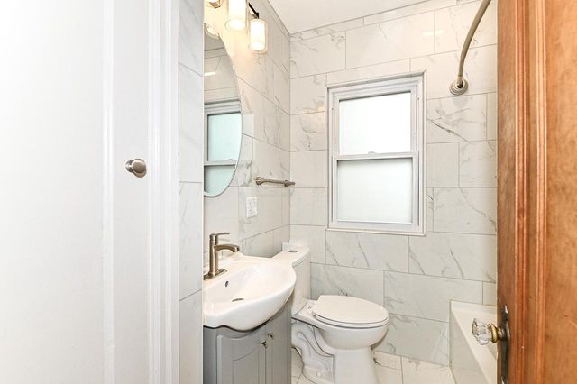 1642 S 52nd STREET, West Milwaukee, WI 53214