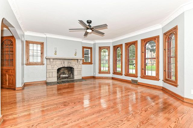 1642 S 52nd STREET, West Milwaukee, WI 53214