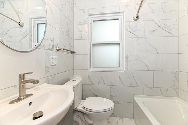 1642 S 52nd STREET, West Milwaukee, WI 53214