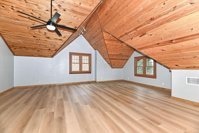 1642 S 52nd STREET, West Milwaukee, WI 53214