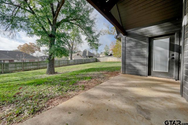 12109 Oak Grove, Lindale, TX 75771