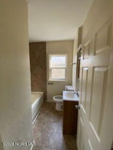 615 Cuthbert Road, Toledo, OH 43607