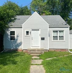 615 Cuthbert Road, Toledo, OH 43607