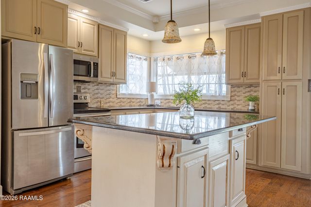 2300 Turnberry Street, New Iberia, LA 70563