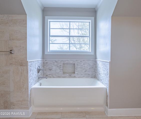 2300 Turnberry Street, New Iberia, LA 70563